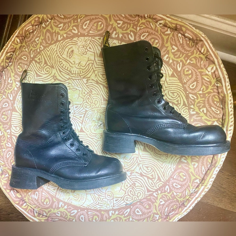 Dr Martens Rate Vintage 90s Combat Boot